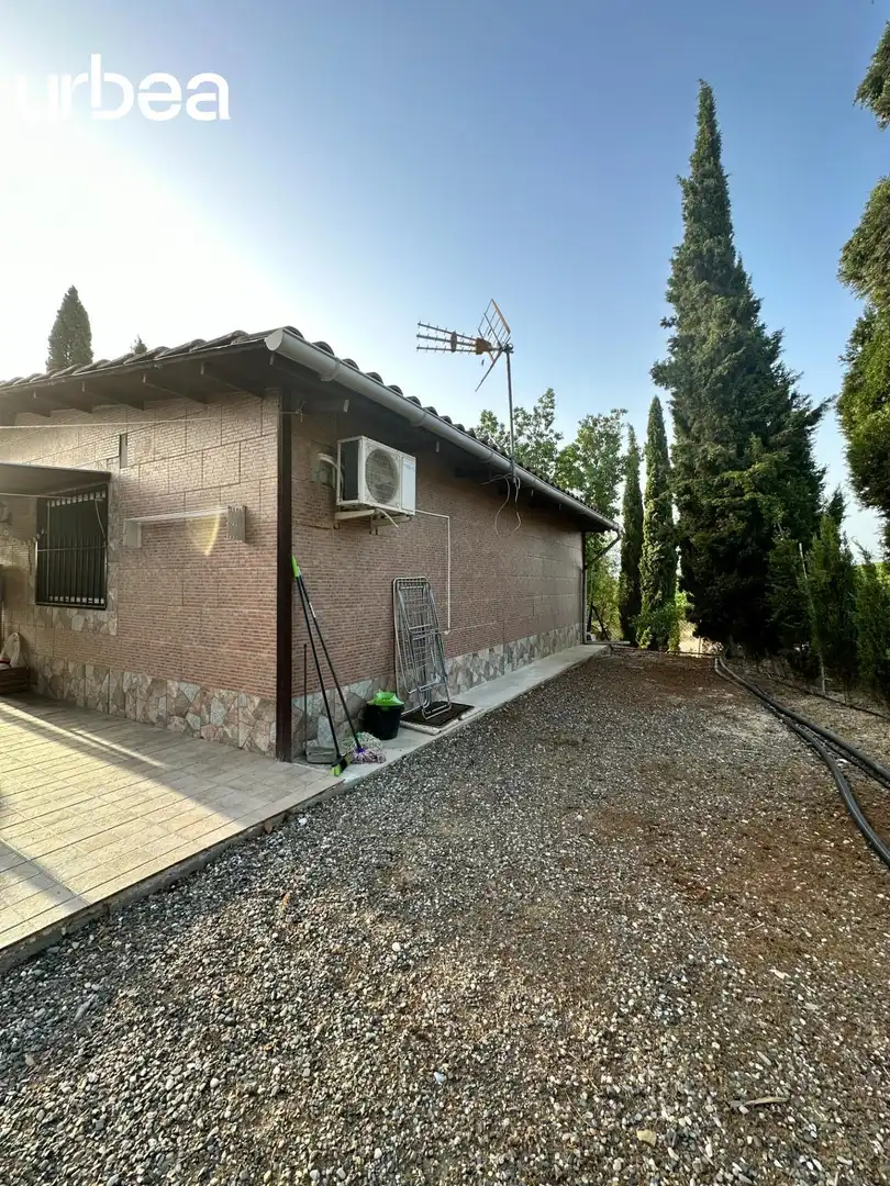Vista exterior de Finca rústica en venda en Pizarra amb Aire condicionat, Calefacció i Jardí privat