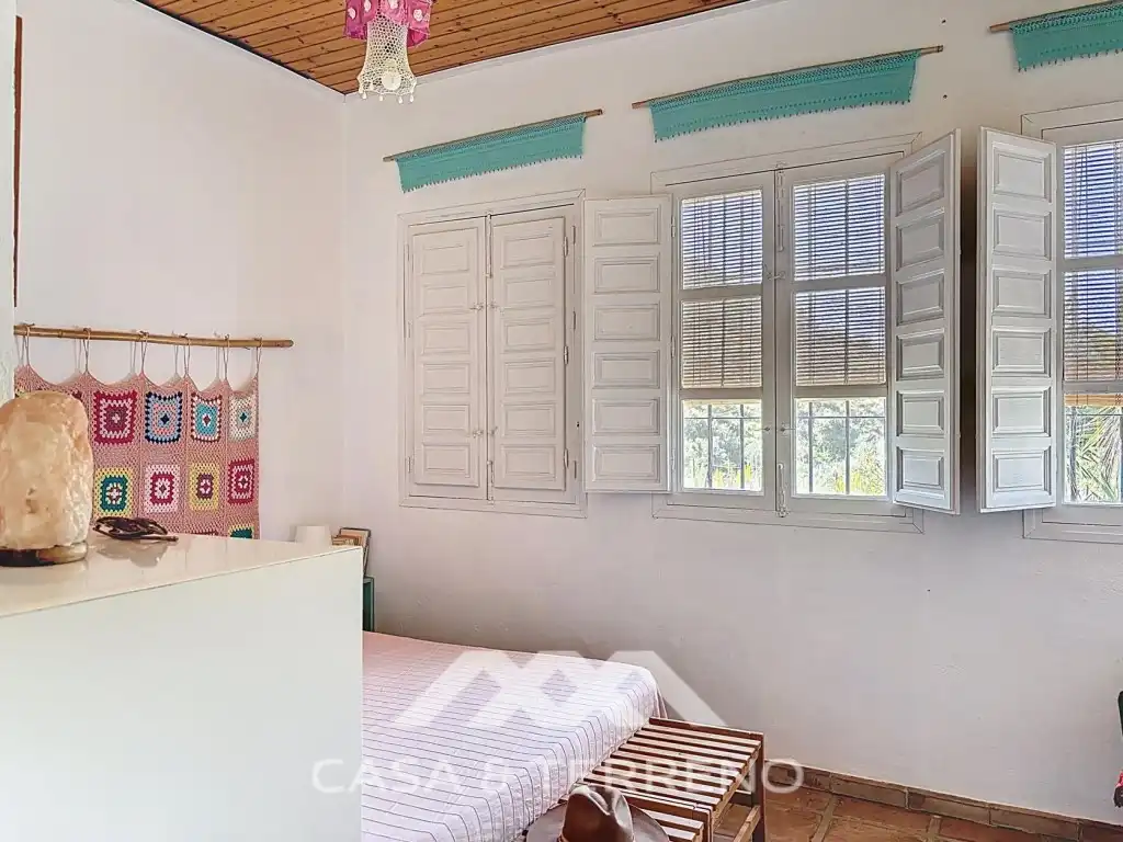 Dormitori de Casa o xalet en venda en Canillas de Aceituno amb Jardí privat, Terrassa i Piscina