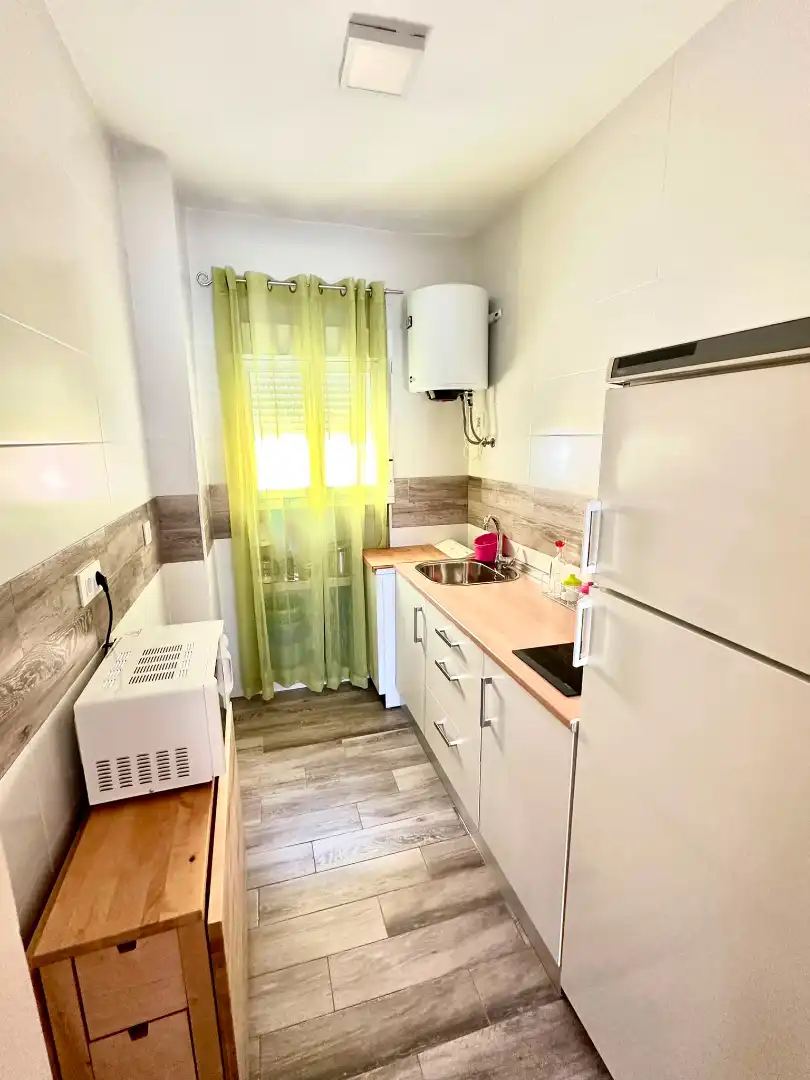 Küche von Wohnung zur Miete in Linares mit Möbliert, Ofen und Waschmaschine
