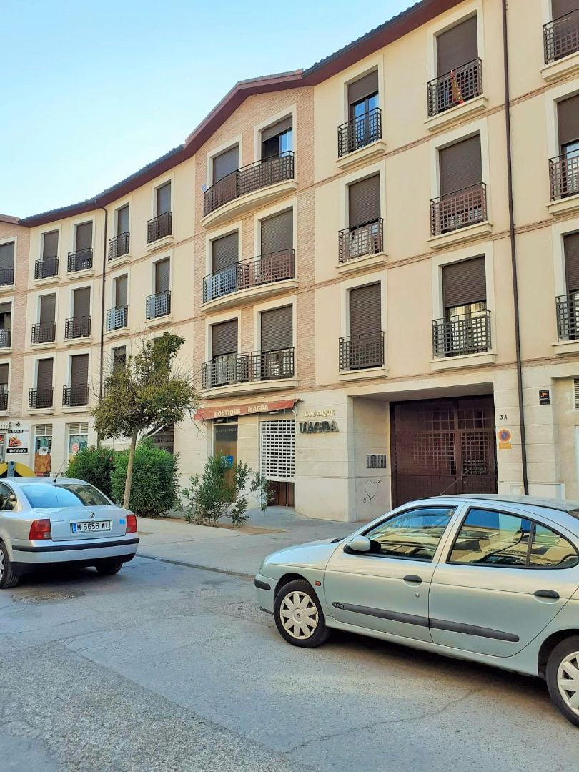 Vista exterior de Apartament en venda en Ocaña amb Calefacció, Moblat i Balcó