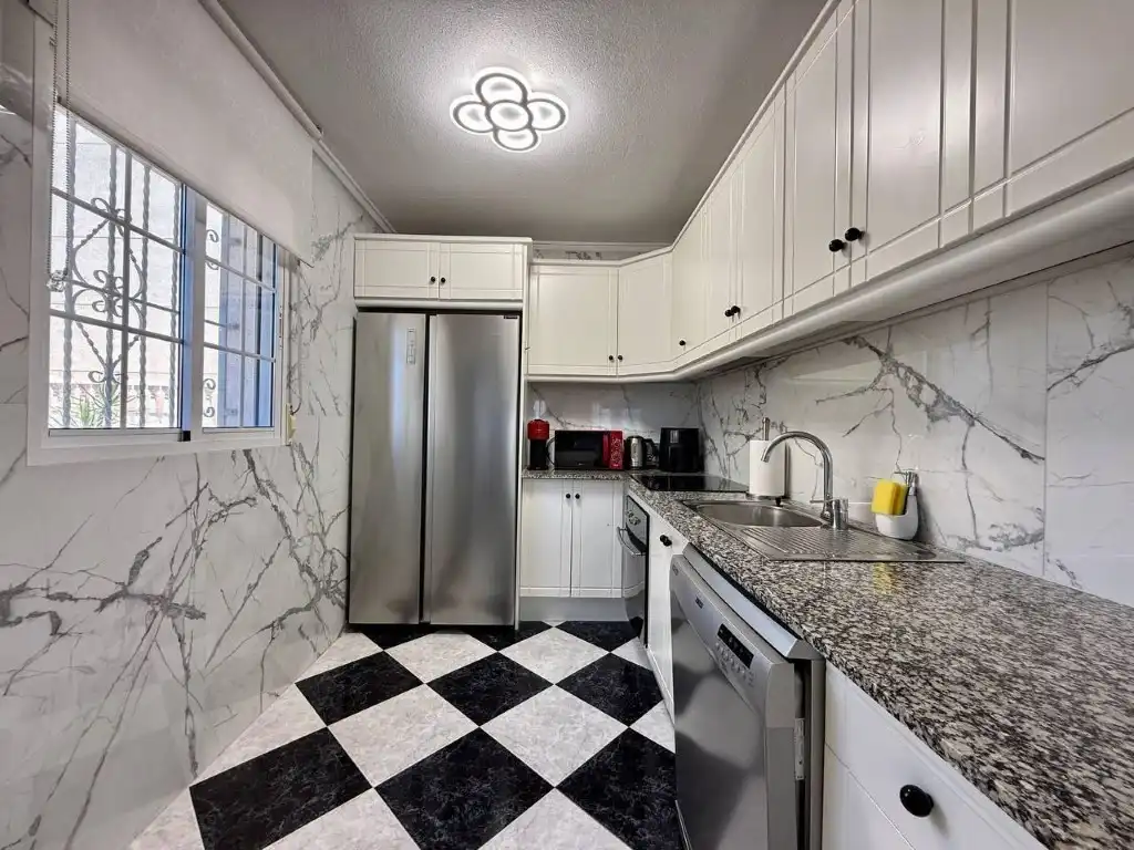 House with pool for sale in Calle Limon-Citrus, imagen 5