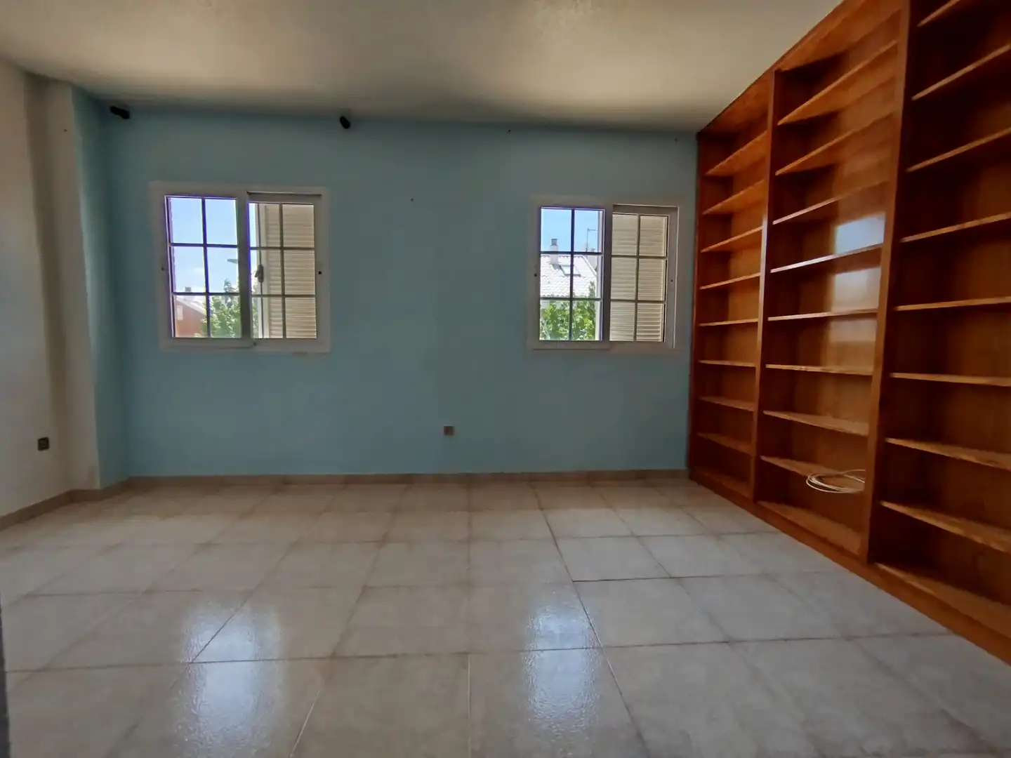 Habitación de Dúplex en venta en Murcia con Terraza, Trastero y Piscina comunitaria