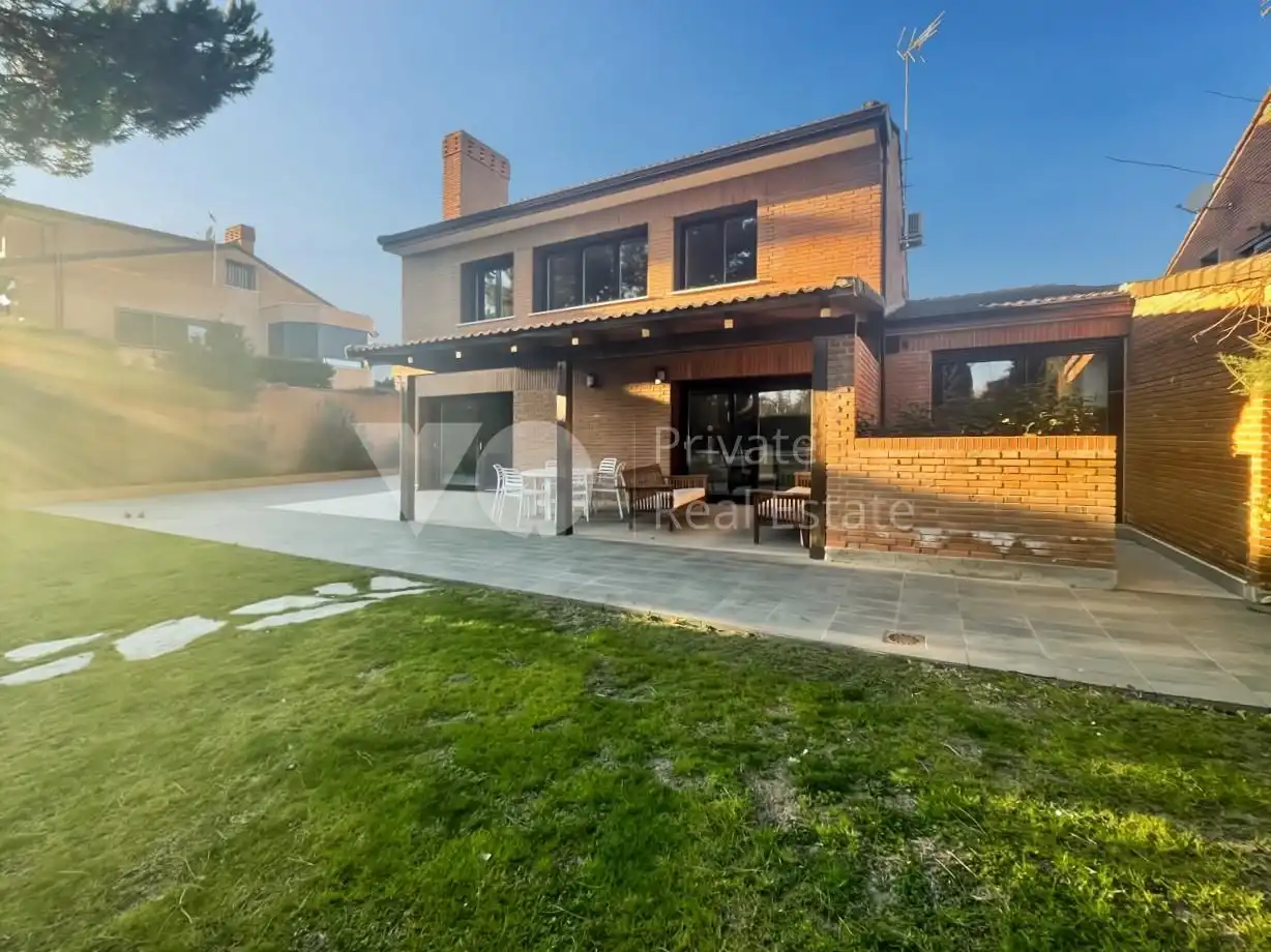 Terraza de Casa o chalet de alquiler en Majadahonda con Calefacción, Jardín privado y Terraza