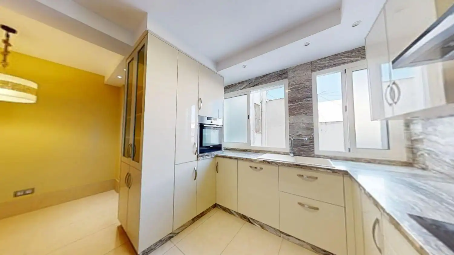 Kitchen of Flat for rent in Sevilla  with Air Conditioner, Heating and Terrace