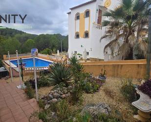 Vista exterior de Casa o xalet en venda en La Font d'En Carròs amb Aire condicionat, Jardí privat i Terrassa