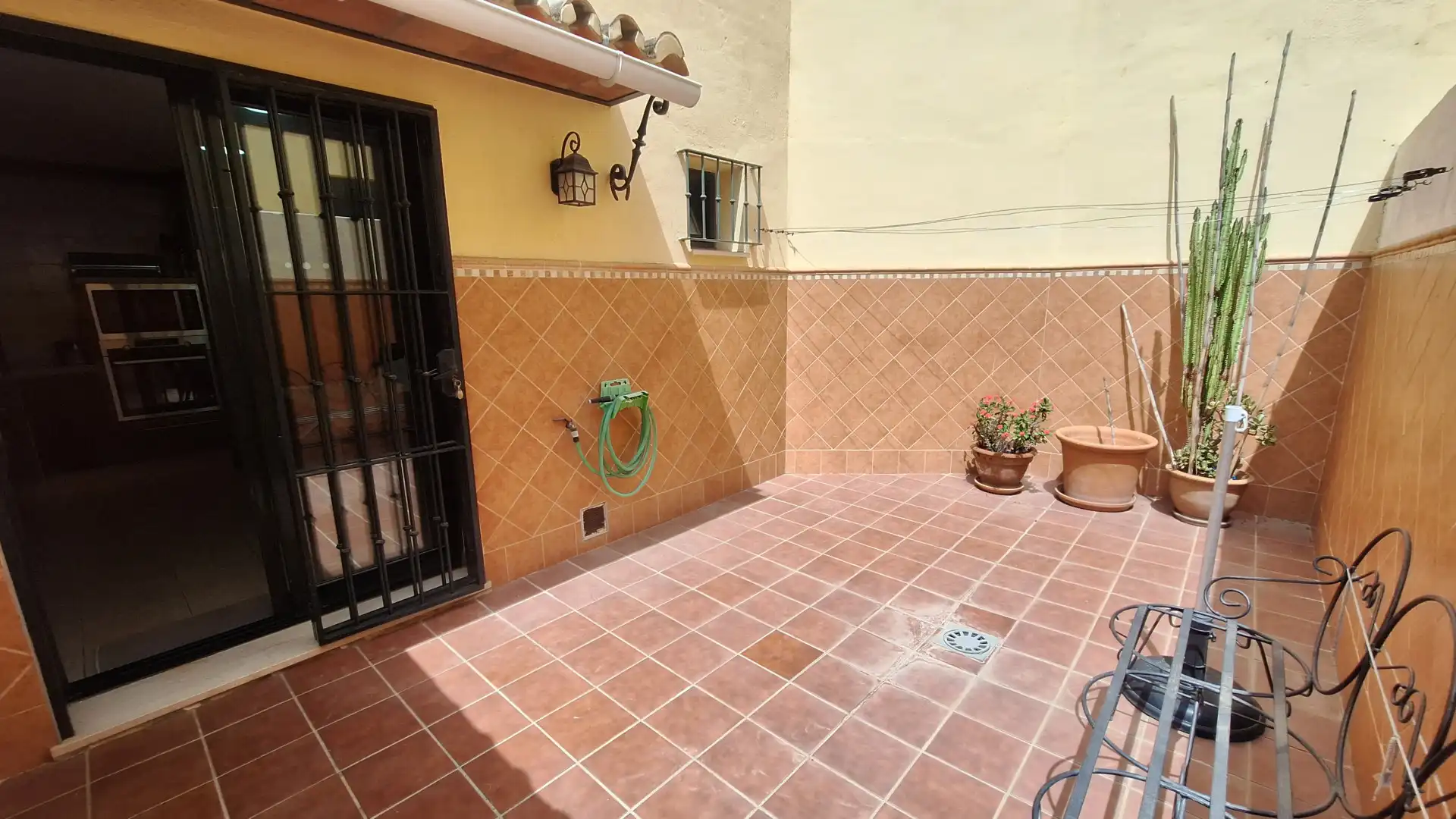 Terrassa de Casa adosada en venda en Estepona amb Terrassa