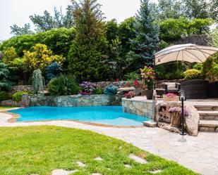 Piscina de Casa adosada en venda en El Boalo - Cerceda – Mataelpino amb Terrassa i Piscina