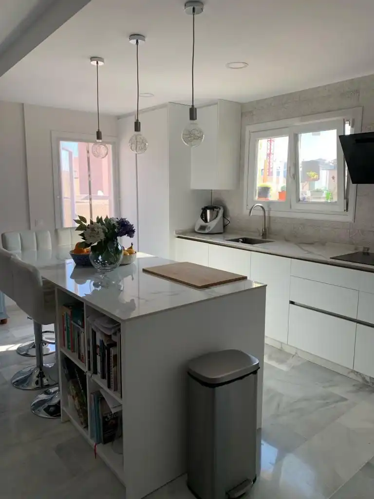 Penthouse mit Aufzug zum Verkauf in Estepona Pueblo, imagen 5