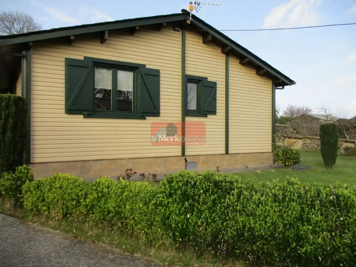 Finca rústica en venda a Friol