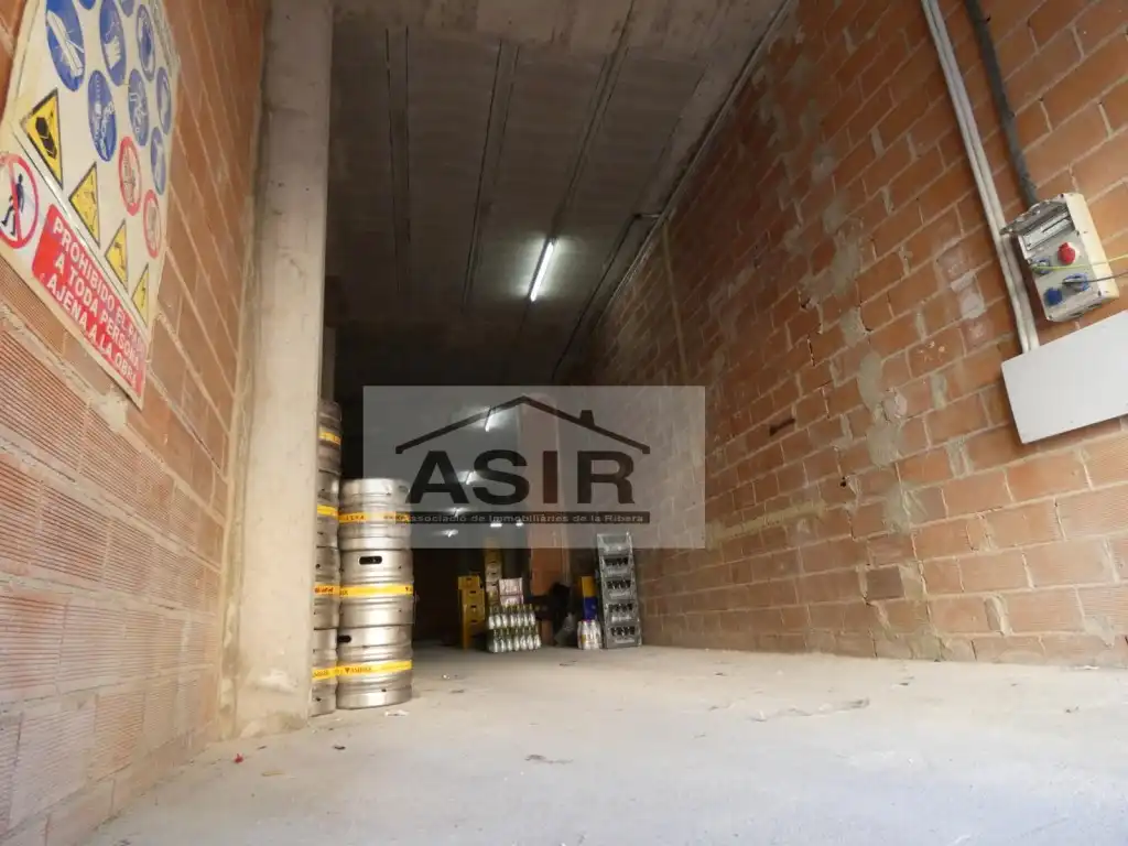 Business premises for sale in Casc Urbà, imagen 3