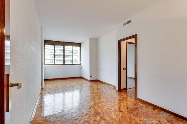 Piso en Venta en Calle de la Marina en Sagrada Família