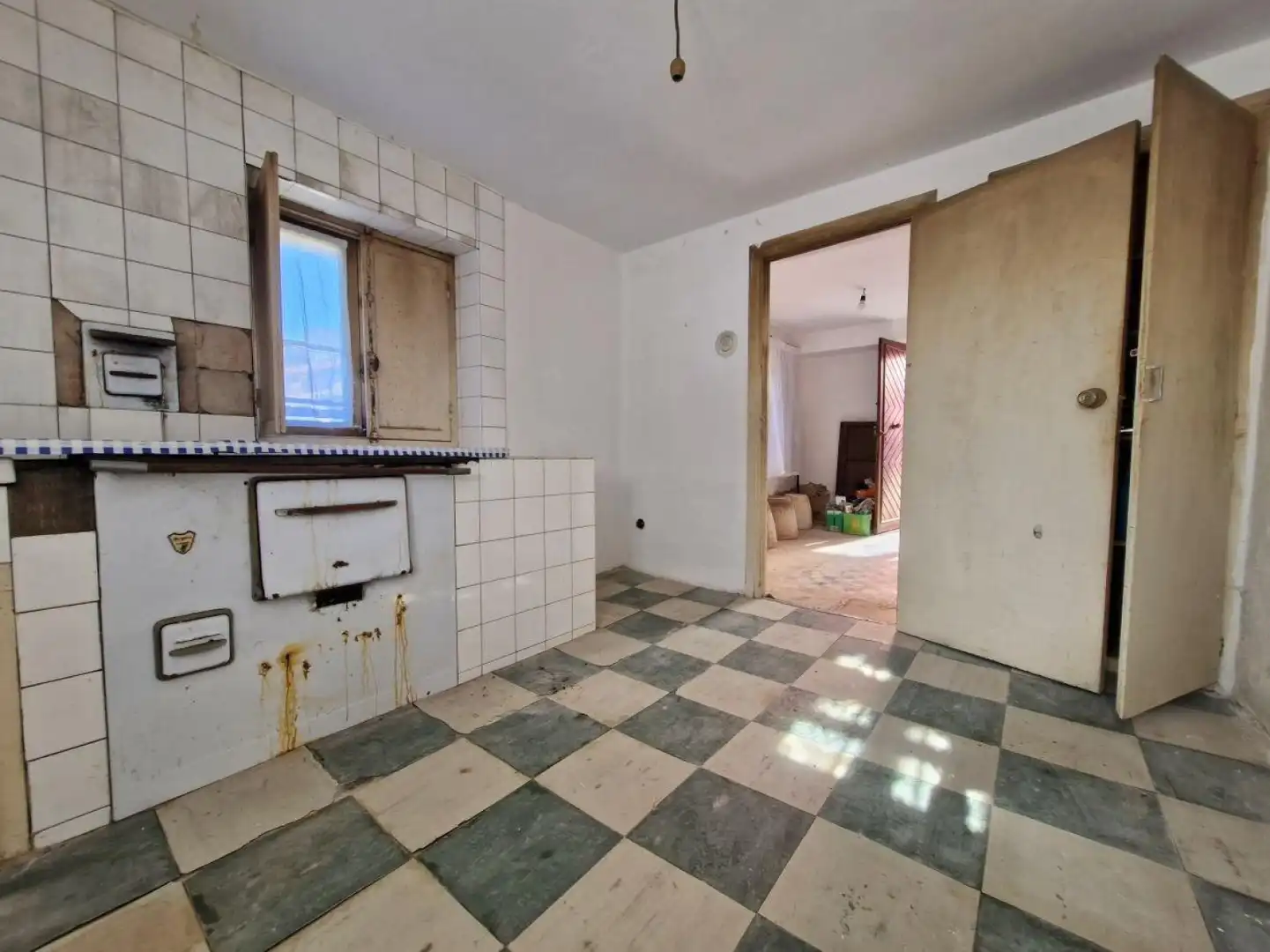 Küche von Einfamilien-Reihenhaus zum Verkauf in Arenas de Iguña mit Privatgarten und Balkon