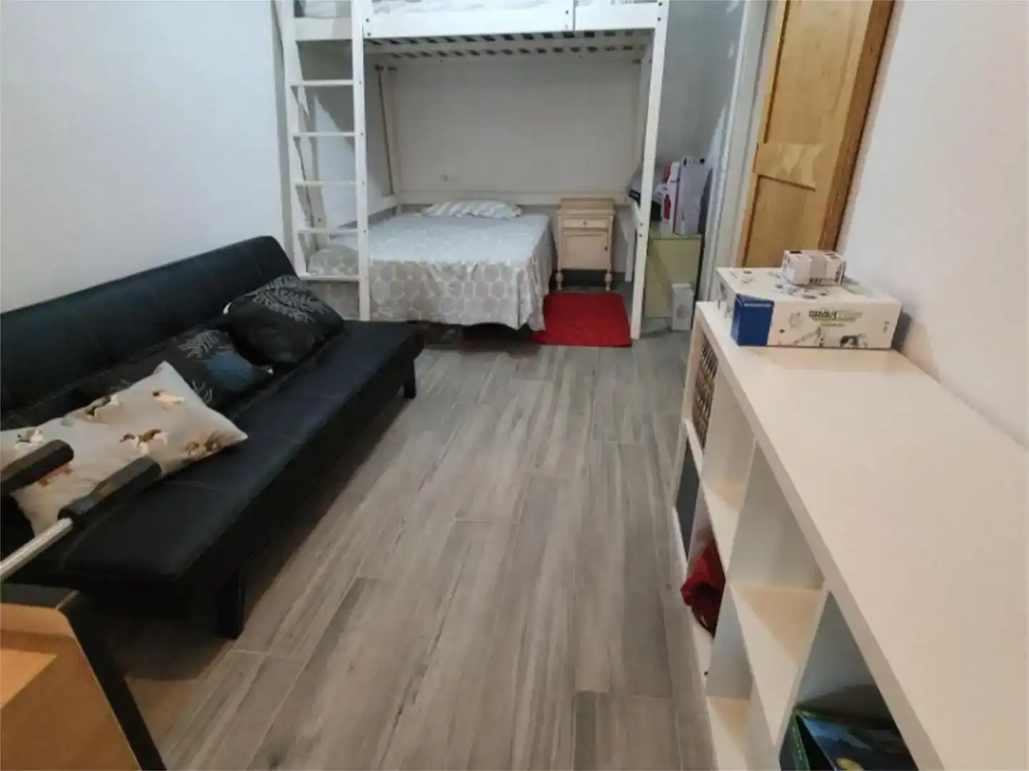 Wohnung zum Verkauf in Casas de Millán mit Schwimmbad