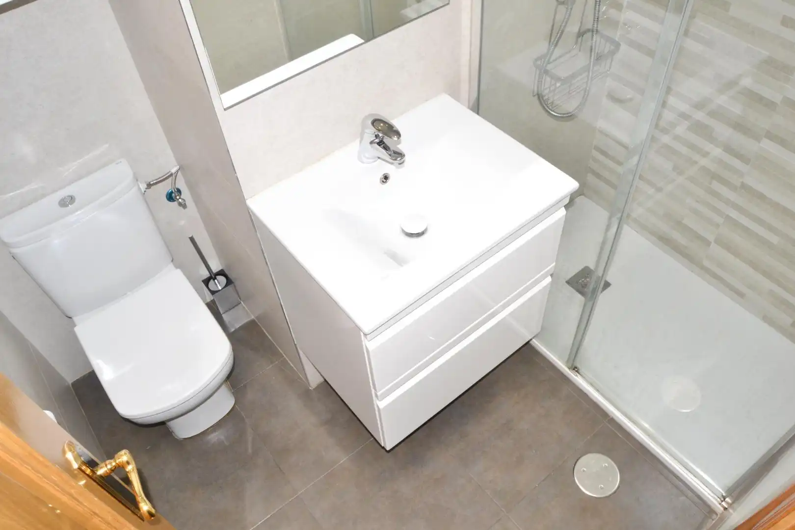 Baño de Piso en venta en  Pamplona / Iruña con Aire acondicionado, Calefacción y Parquet