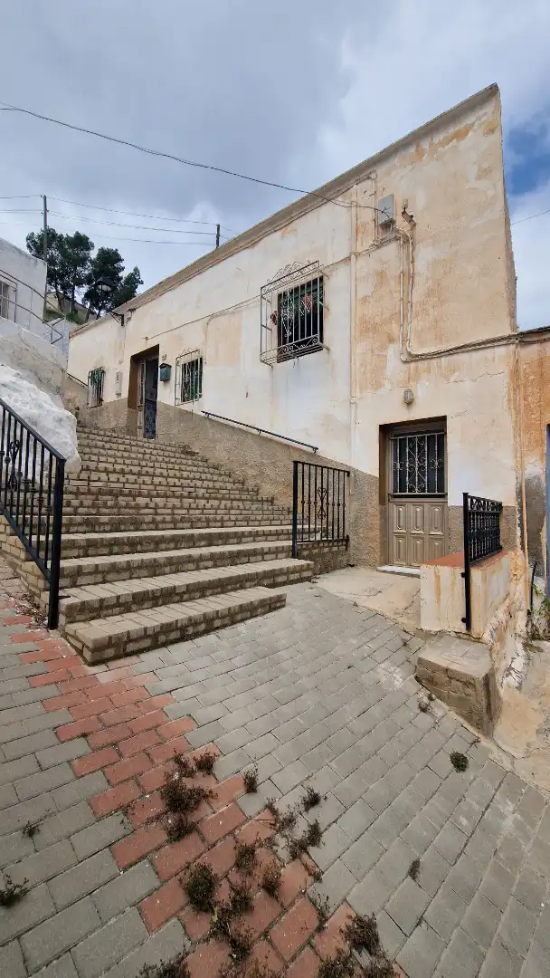 Vista exterior de Casa o xalet en venda en Instinción amb Moblat