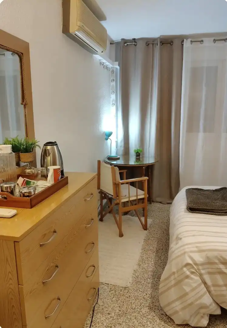Bedroom of Flat for rent in Granada  with Air Conditioner, Heating and Terrace