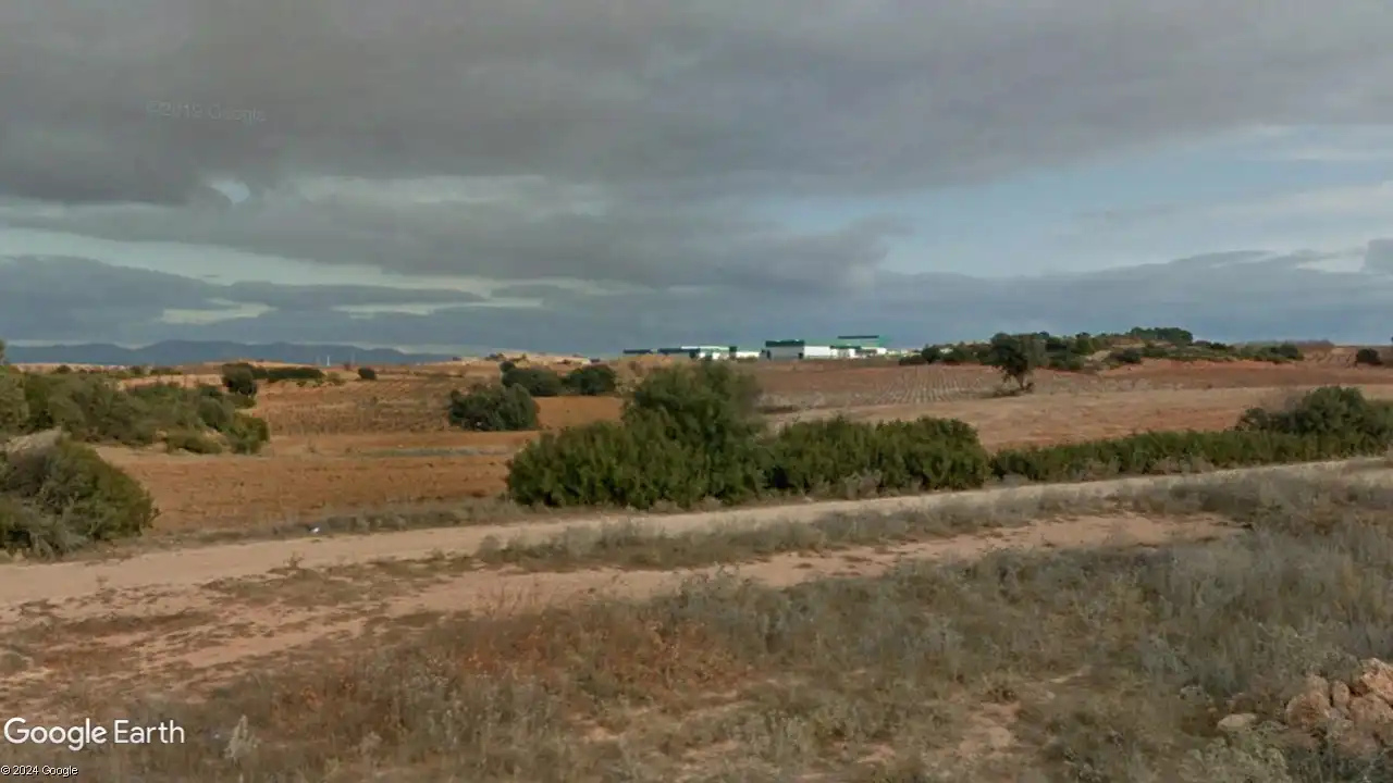 Terreny rústic en venda a Caudete de las Fuentes