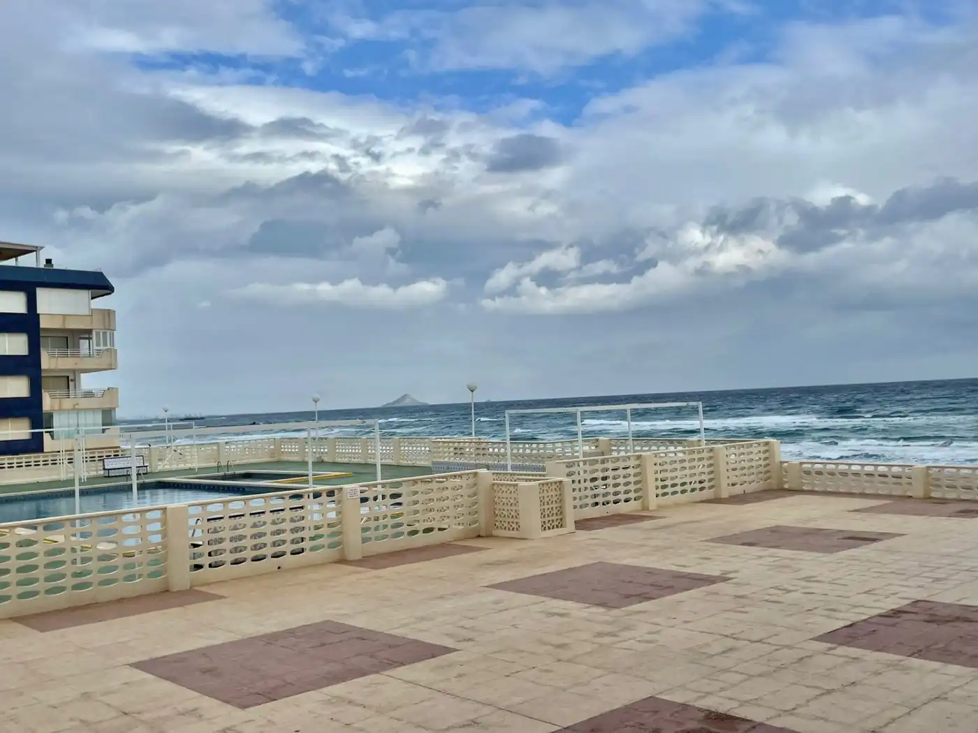 Exterior view of Flat for rent in La Manga del Mar Menor  with Air Conditioner, Terrace and Community pool
