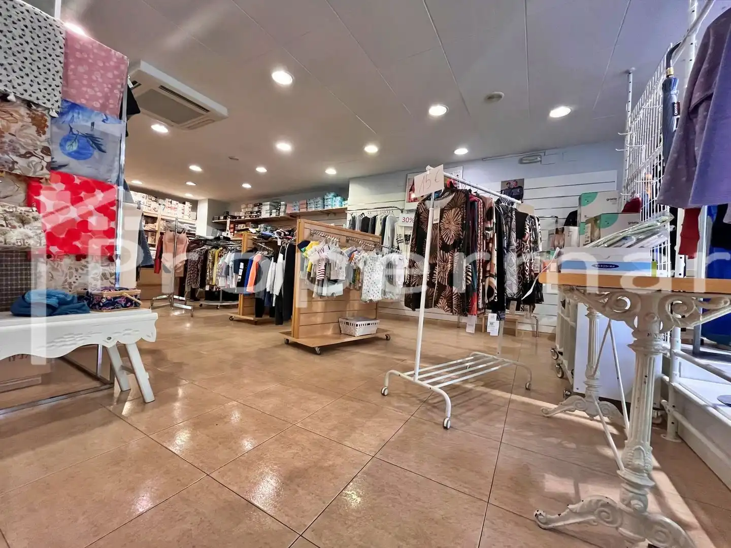 Local commercial à louer à La Roca del Vallès, imagen 14