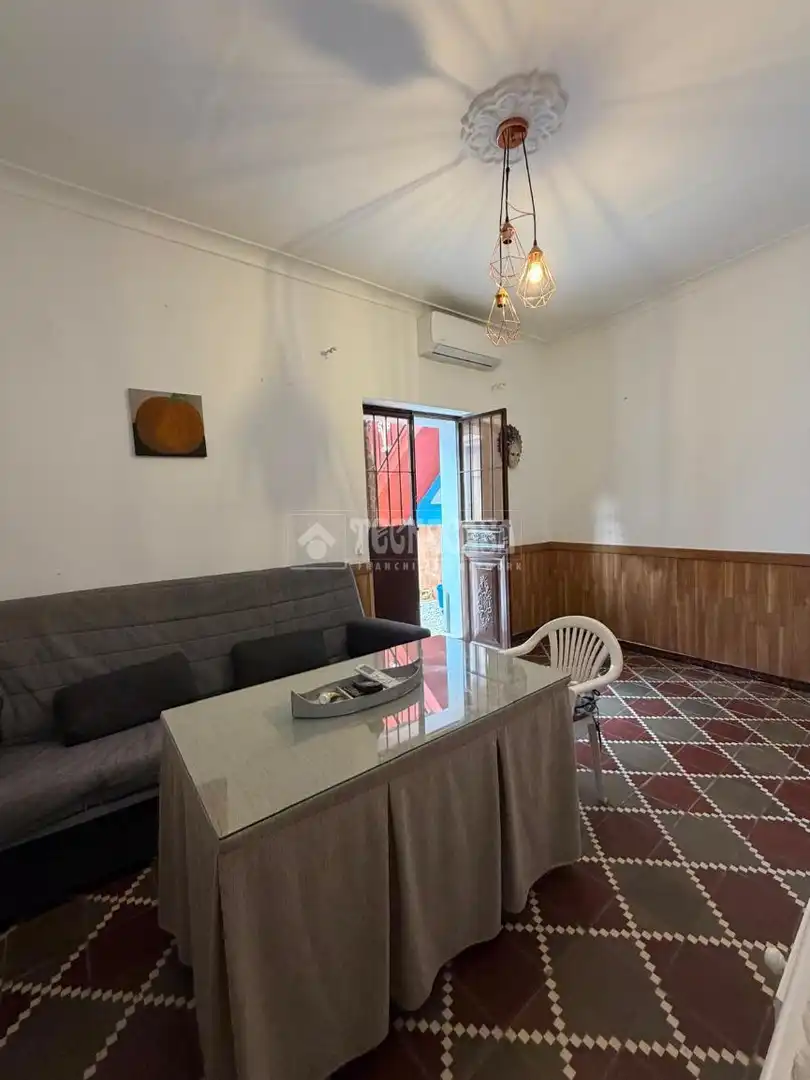 Sala d'estar de Casa o xalet en venda en El Coronil amb Aire condicionat, Calefacció i Balcó
