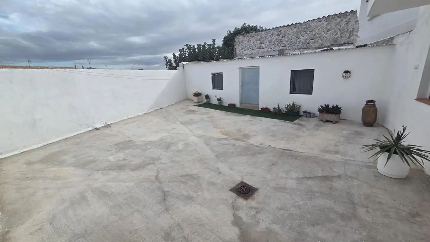Vista exterior de Casa o chalet en venta en Belinchón con Terraza y Trastero