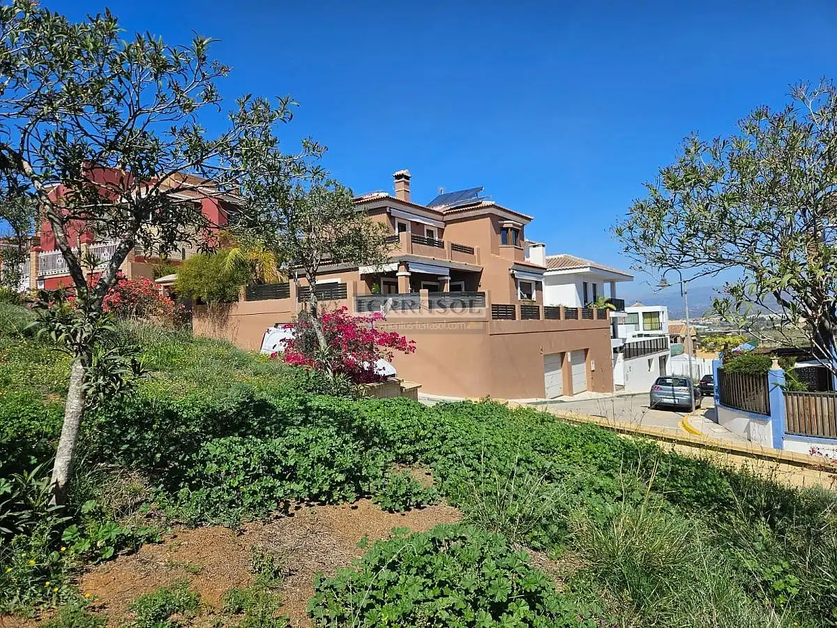 Vista exterior de Casa o chalet de alquiler en Vélez-Málaga con Aire acondicionado, Calefacción y Terraza