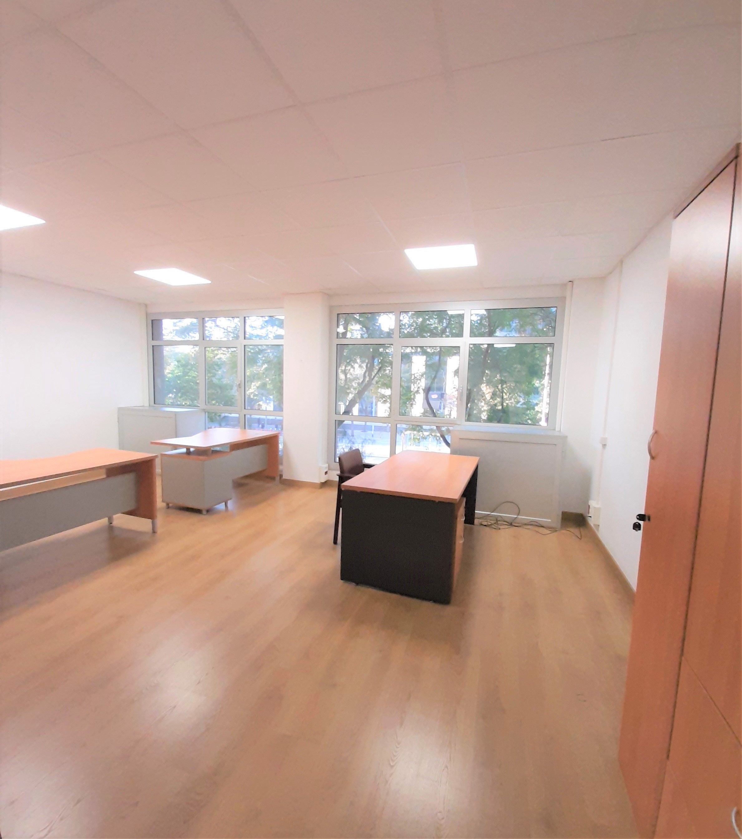 Oficina de lloguer en  Barcelona Capital amb Aire condicionat, Traster i Moblat