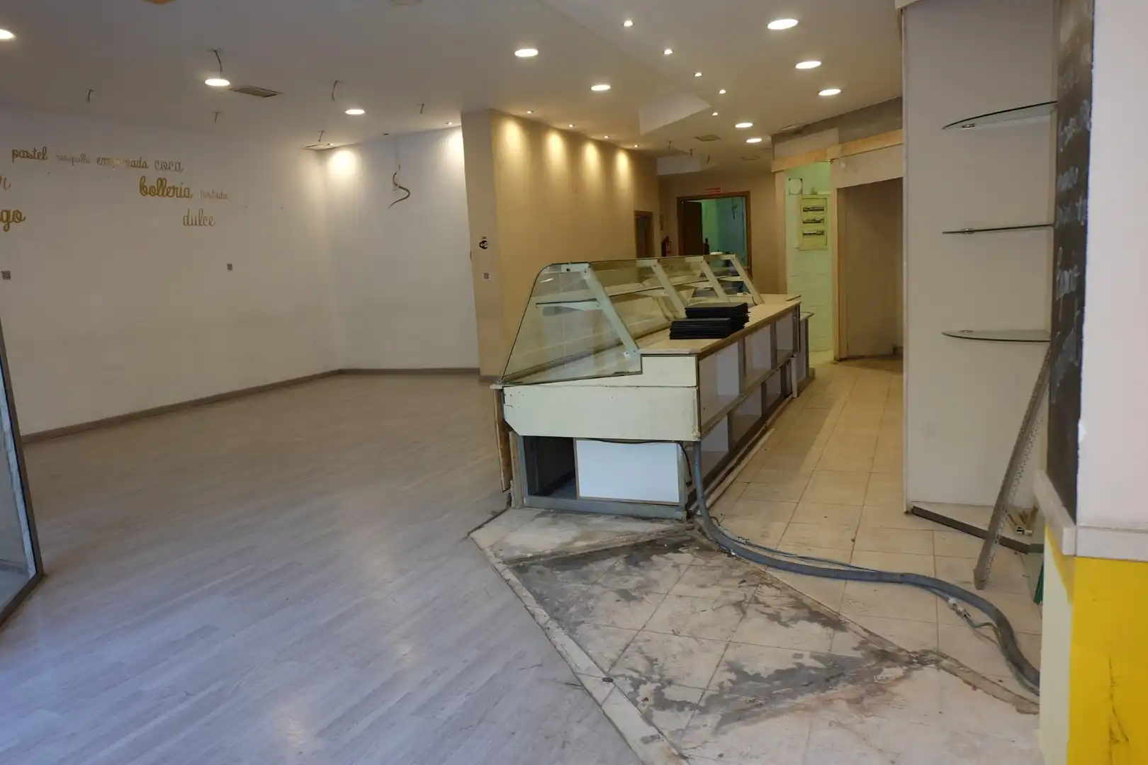 Local en venta en Valencia con Aire acondicionado