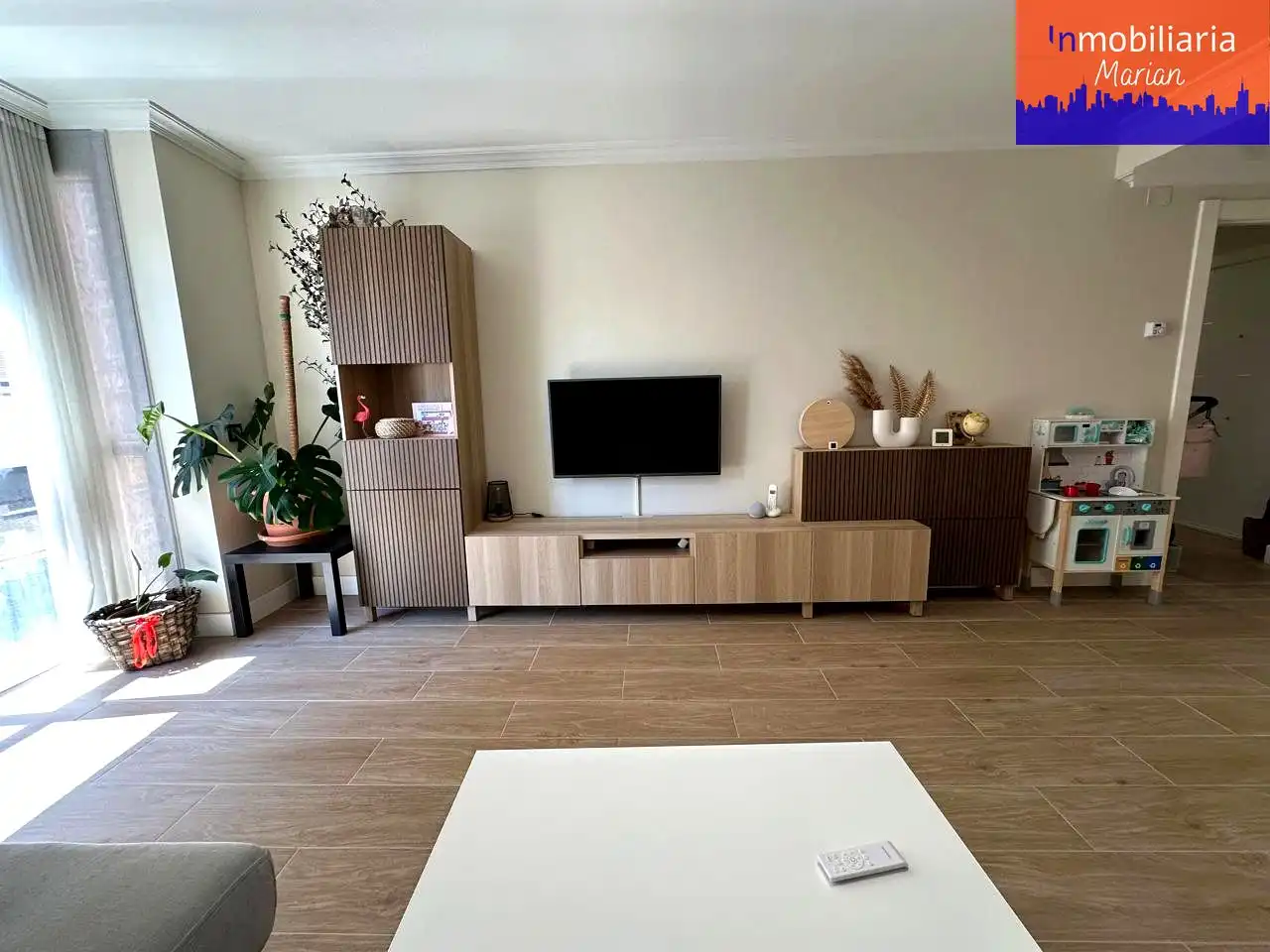 Living room of Flat for sale in Aranda de Duero  with Heating, Terrace and Furnished