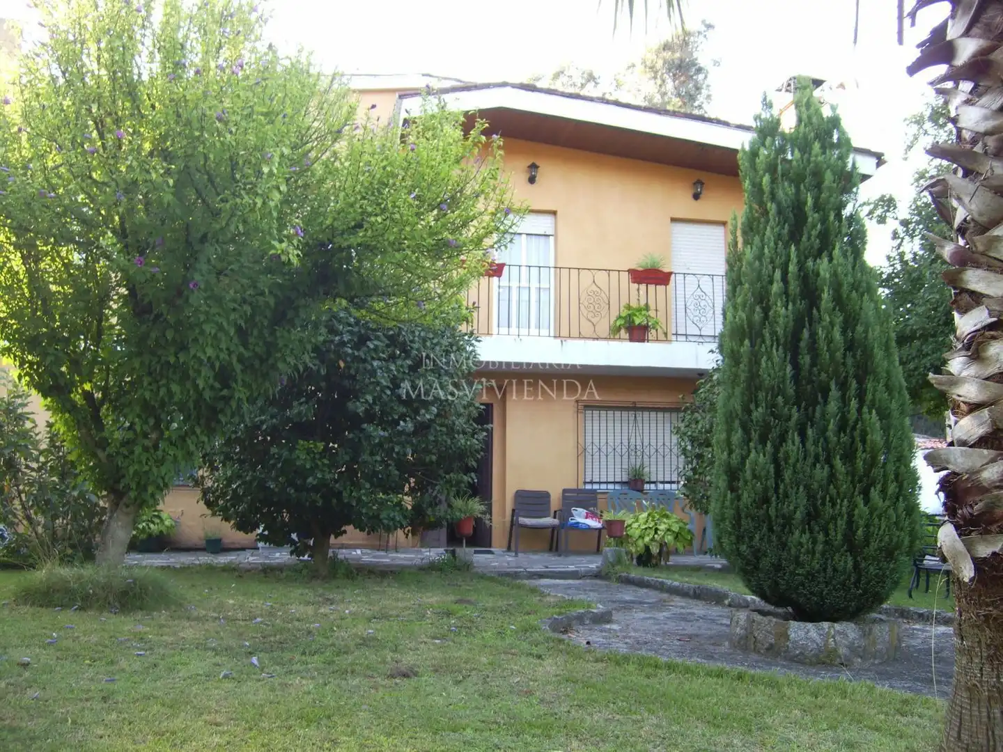 Vista exterior de Casa o chalet en venta en Leiro con Aire acondicionado, Terraza y Trastero