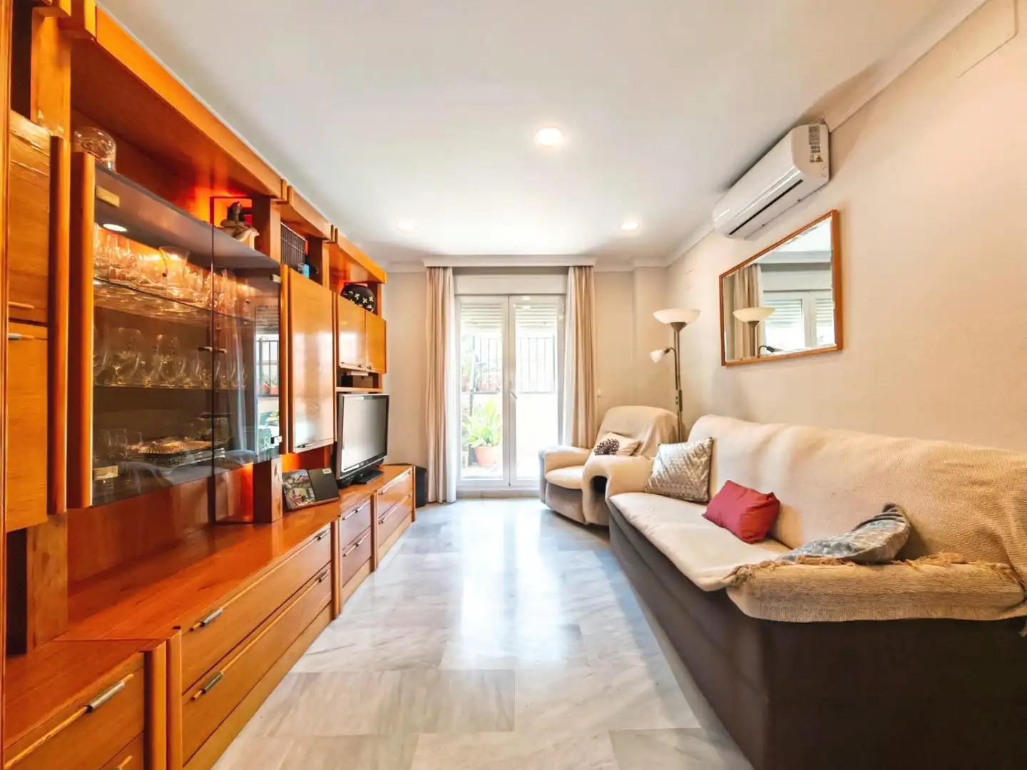 Sala de estar de Casa adosada en venta en San Fernando con Aire acondicionado, Calefacción y Jardín privado