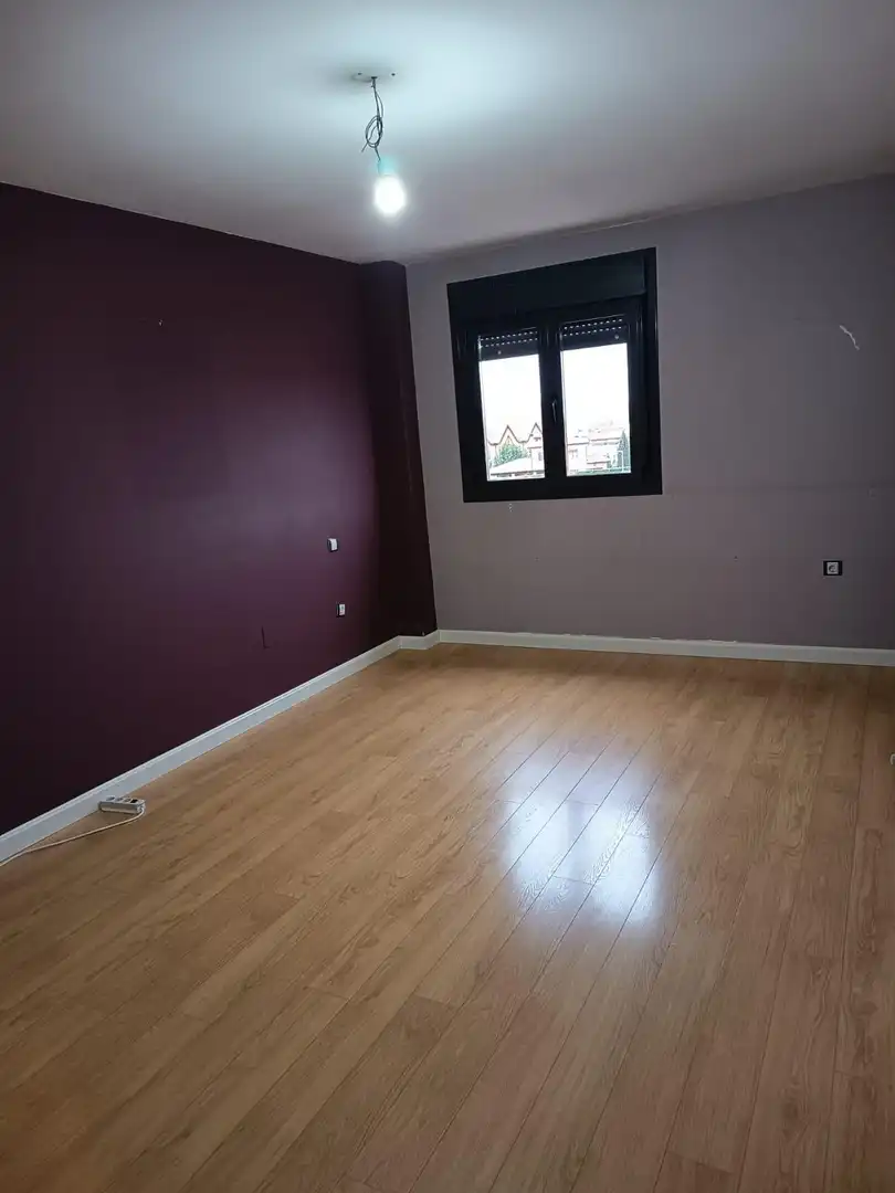Habitación de Piso en venta en Grijota con Calefacción, Parquet y Trastero