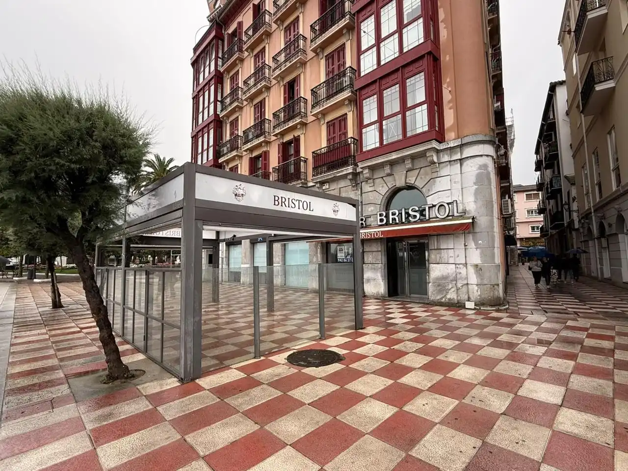 Vista exterior de Local de lloguer en Castro-Urdiales amb Aire condicionat