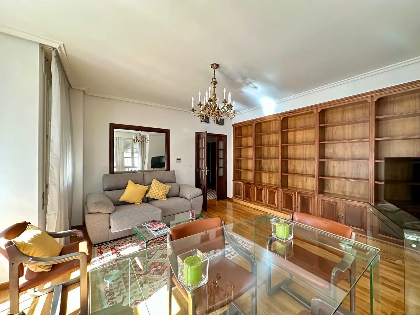 Flat for rent in Plaza REPU ARGENTINA, Centro