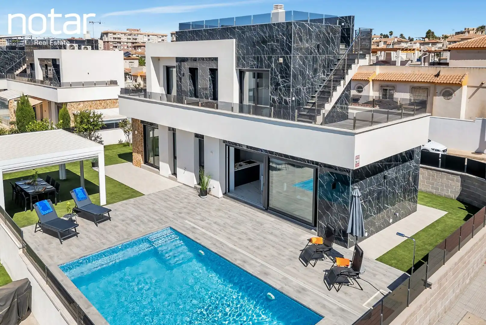 Xalet amb piscina en venda a N/A
