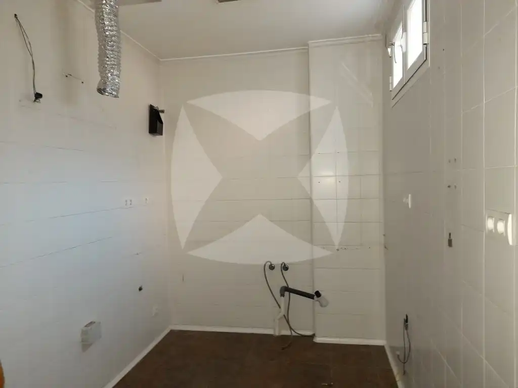 Business premises to rent in Avenida Alfonso Diaz de Bustamante y Quijano, imagen 7
