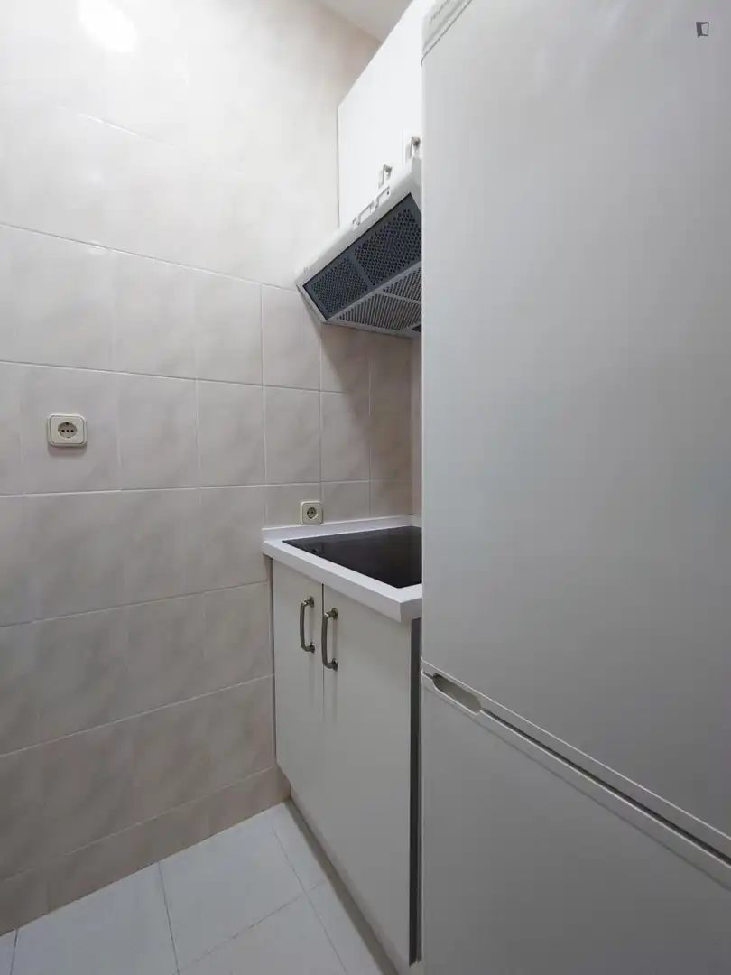 Study for rent in Cortes - Huertas