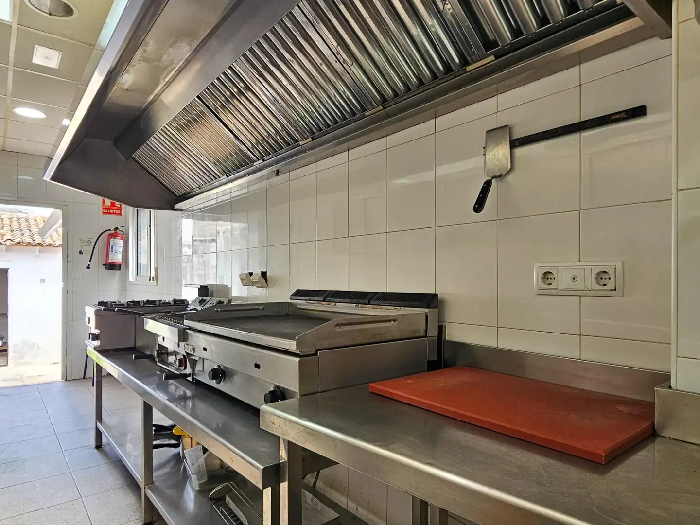 Cocina de Local en venta en Ròtova con Aire acondicionado y Amueblado