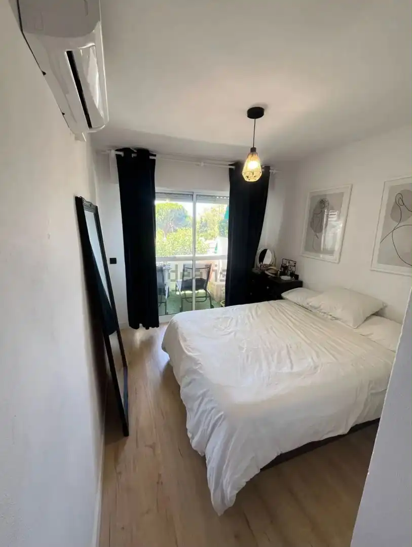 Dormitori de Apartament en venda en Marbella amb Aire condicionat, Calefacció i Terrassa