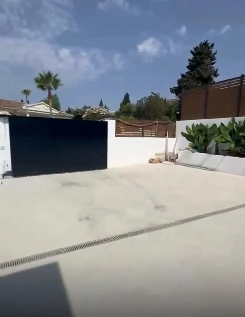 Vista exterior de Casa o chalet en venta en Mijas con Aire acondicionado, Calefacción y Jardín privado
