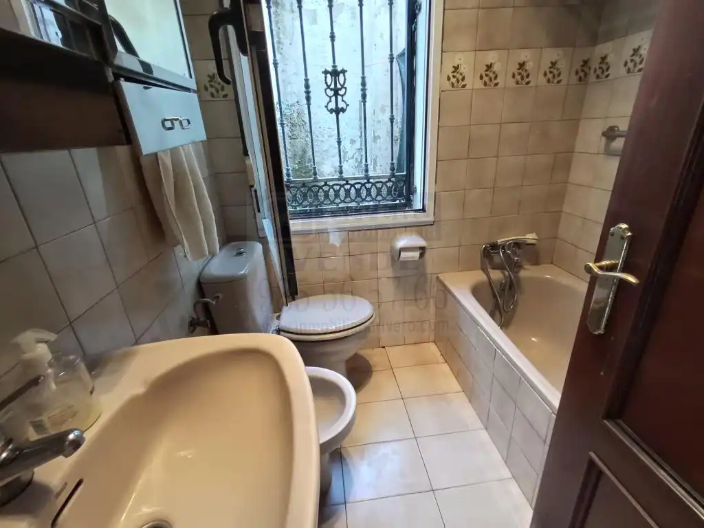 Bathroom of Houses for sale in Avilés  with Furnished