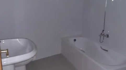 Foto 3 de Piso en venta en Calle Santa Joaquina de Vedruna, 5, La Bañeza , León