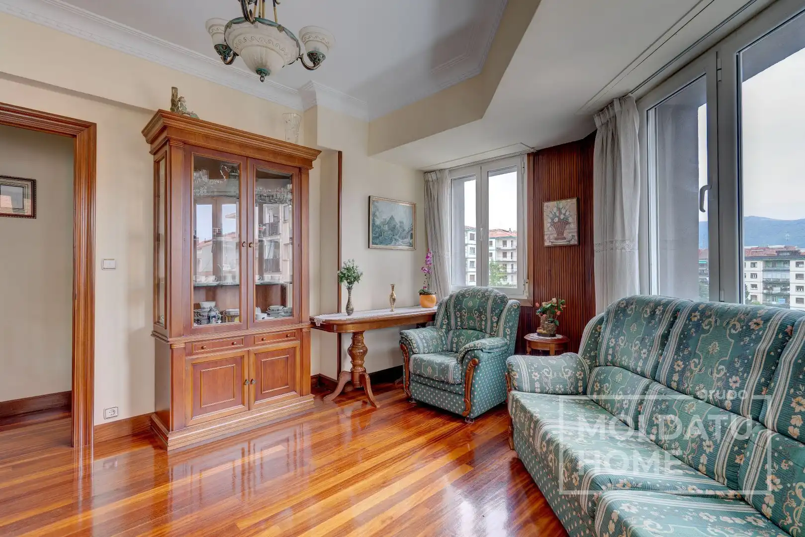 Sala de estar de Piso en venta en Irun  con Calefacción y Trastero