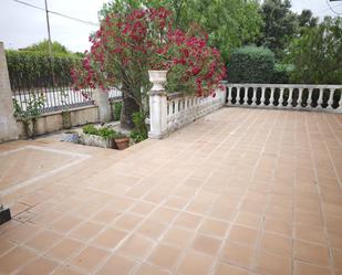 Terrassa de Casa o xalet en venda en Majadas amb Aire condicionat, Jardí privat i Terrassa