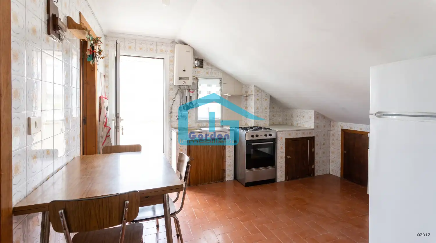 Cuina de Casa o xalet en venda en Sanxenxo amb Calefacció, Terrassa i Traster