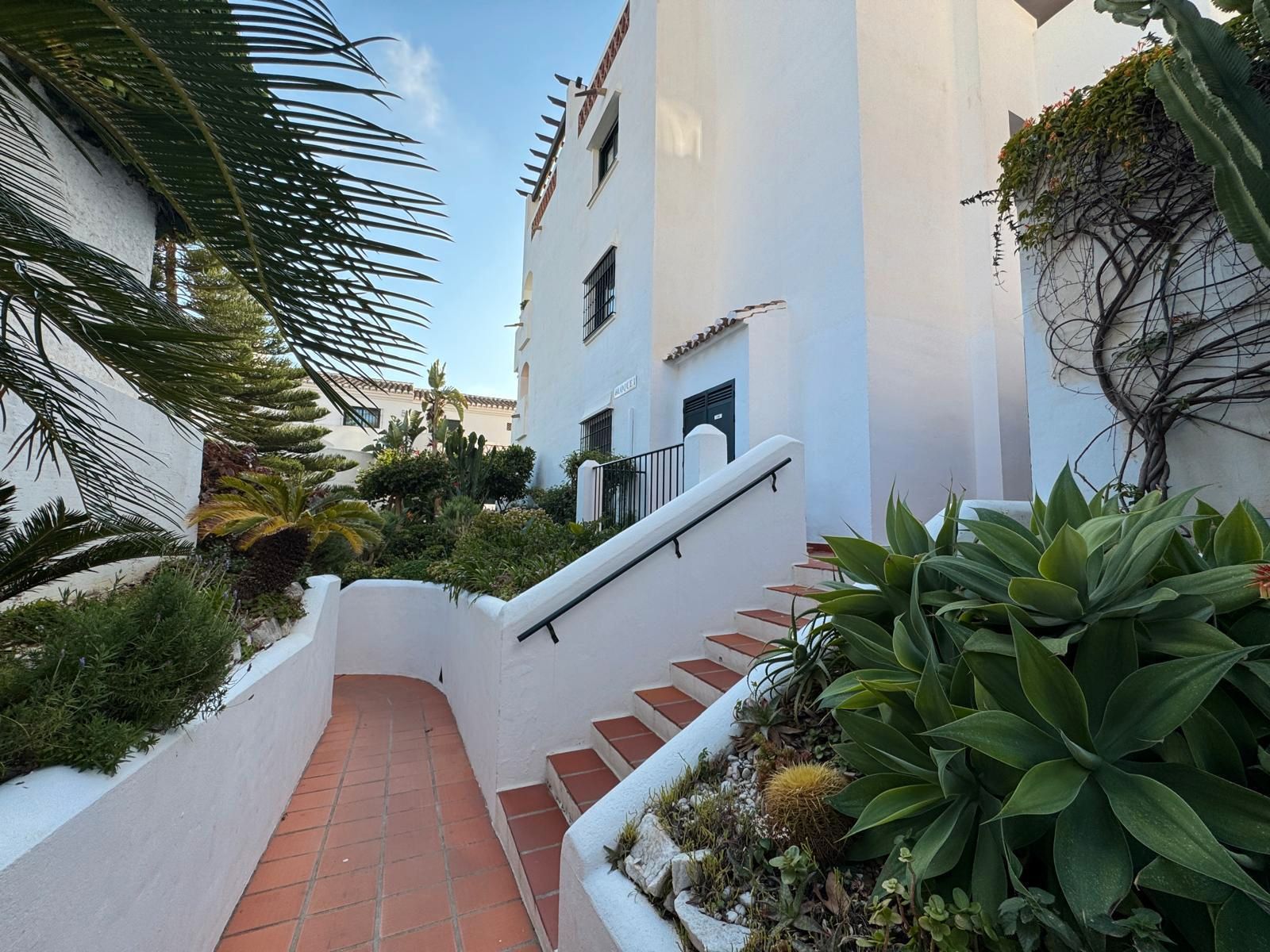 Exterior view of Flat for sale in Benalmádena  with Air Conditioner, Terrace and Furnished