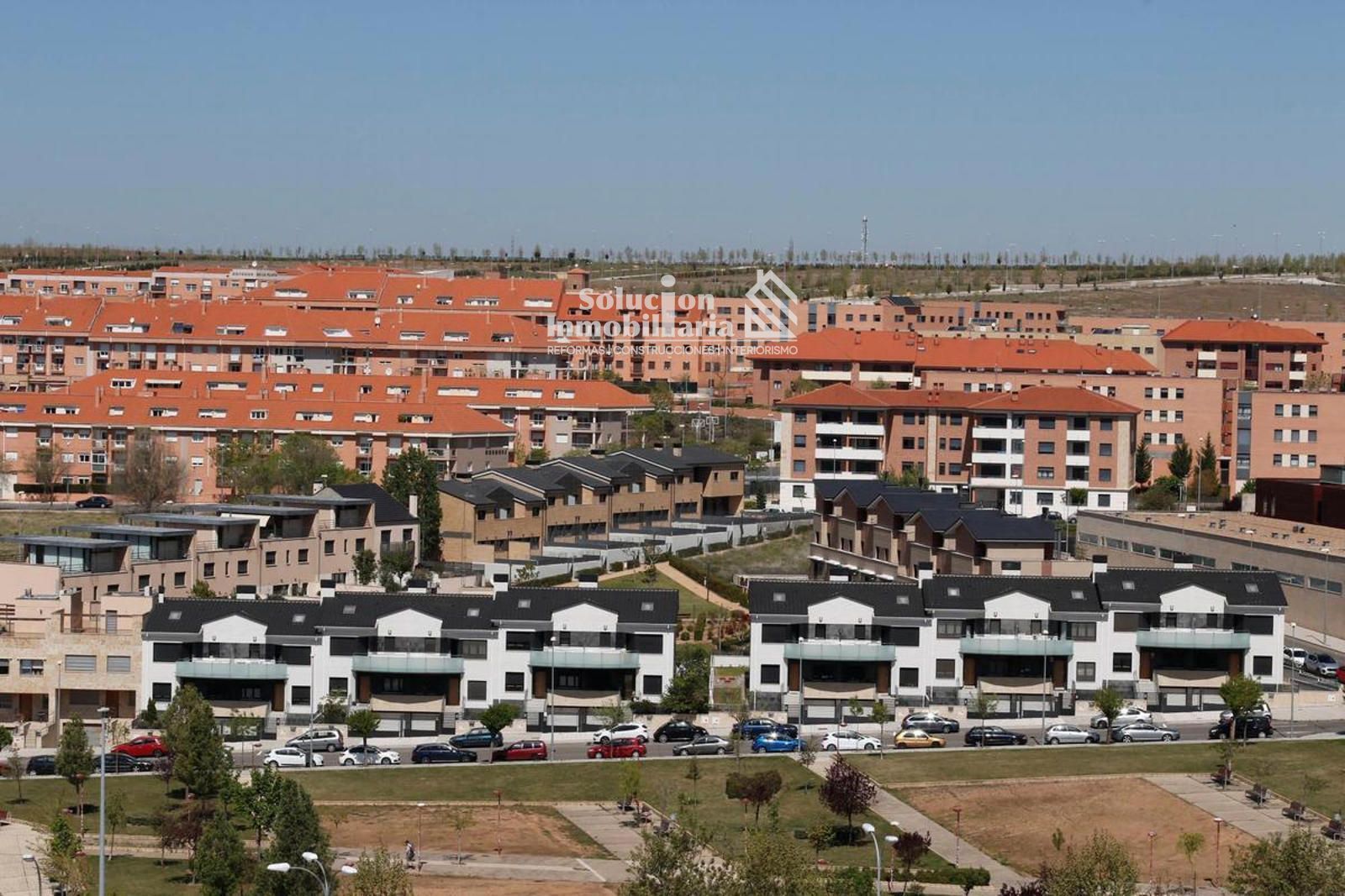 Vista exterior de Pis en venda en Salamanca Capital amb Calefacció, Terrassa i Traster