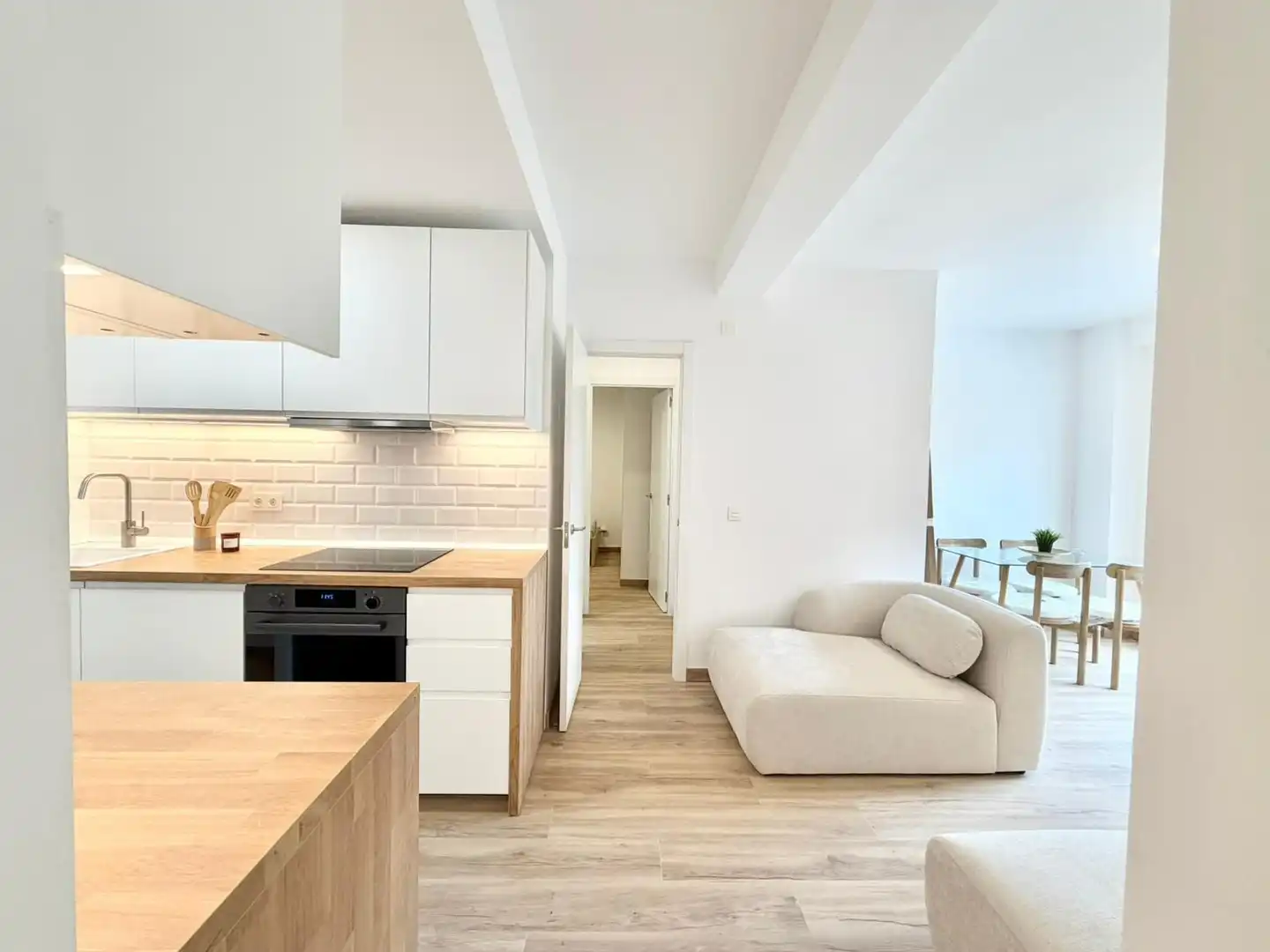 Sala d'estar de Apartament en venda en Benalmádena amb Aire condicionat, Calefacció i Terrassa