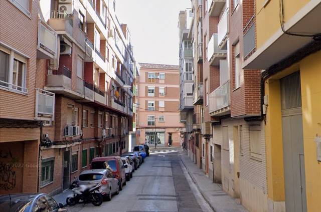Casa adosada en Venta en El Castellar en Barrio Torrero