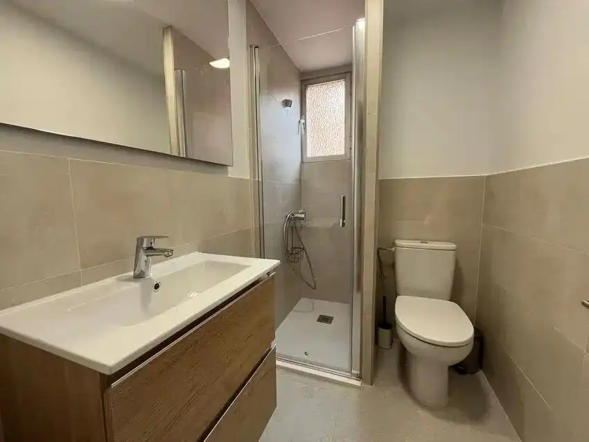Bany de Pis en venda en Córdoba amb Aire condicionat i Traster